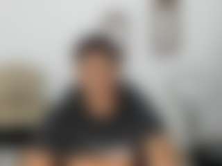 Yoximanuelmartz's Live Sex Cam Show