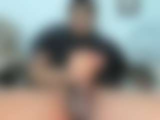 Yoximanuelmartz's Live Sex Cam Show