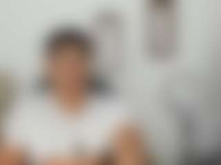 Yoximanuelmartz's Live Sex Cam Show