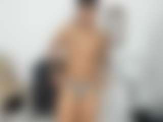 Yoximanuelmartz's Live Sex Cam Show
