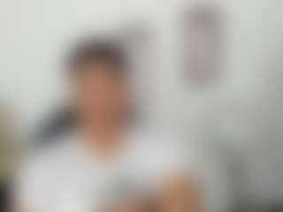Yoximanuelmartz's Live Sex Cam Show