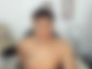 Live cam show with Yoximanuelmartz - Brown Eyes on Camsoda