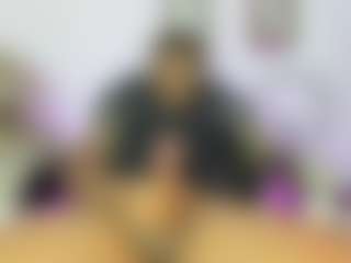 Yoximanuelmartz's Live Sex Cam Show