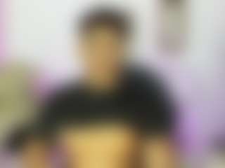 Yoximanuelmartz's Live Sex Cam Show