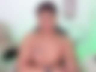 Yoximanuelmartz's Live Sex Cam Show