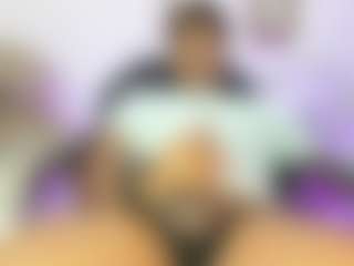 Yoximanuelmartz's Live Sex Cam Show