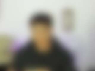 Yoximanuelmartz's Live Sex Cam Show