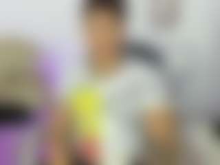 Yoximanuelmartz's Live Sex Cam Show