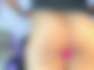 Yoximanuelmartz's Live Sex Cam Show
