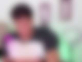 Yoximanuelmartz's Live Sex Cam Show