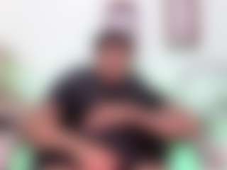 Yoximanuelmartz's Live Sex Cam Show