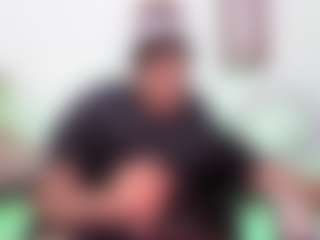 Yoximanuelmartz's Live Sex Cam Show