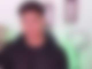 Yoximanuelmartz's Live Sex Cam Show
