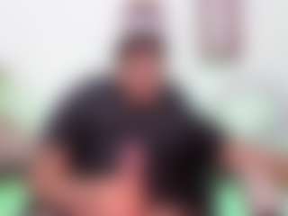 Yoximanuelmartz's Live Sex Cam Show