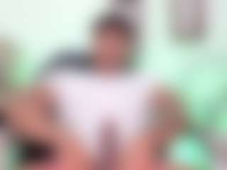 Yoximanuelmartz's Live Sex Cam Show