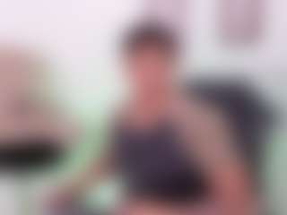 Live cam show with Yoximanuelmartz - Russian on Camsoda