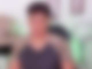 Yoximanuelmartz's Live Sex Cam Show