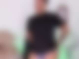 Yoximanuelmartz's Live Sex Cam Show