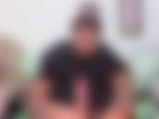 Yoximanuelmartz's Live Sex Cam Show
