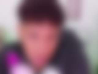 Yoximanuelmartz's Live Sex Cam Show