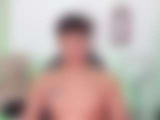 Yoximanuelmartz's Live Sex Cam Show