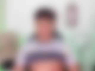 Yoximanuelmartz's Live Sex Cam Show
