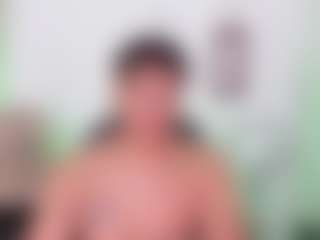 Yoximanuelmartz's Live Sex Cam Show