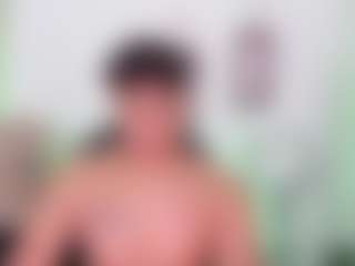 Yoximanuelmartz's Live Sex Cam Show