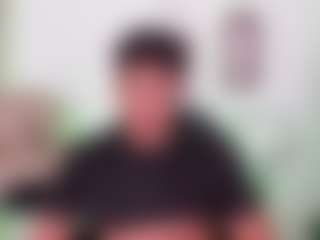 Yoximanuelmartz's Live Sex Cam Show