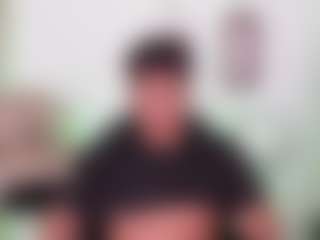 Yoximanuelmartz's Live Sex Cam Show