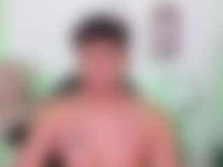 Yoximanuelmartz's Live Sex Cam Show