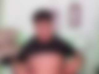 Yoximanuelmartz's Live Sex Cam Show