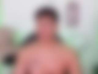 Yoximanuelmartz's Live Sex Cam Show