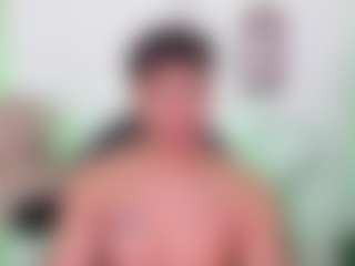 Yoximanuelmartz's Live Sex Cam Show