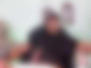 Yoximanuelmartz's Live Sex Cam Show