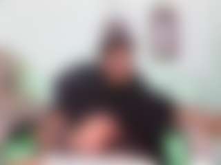 Yoximanuelmartz's Live Sex Cam Show
