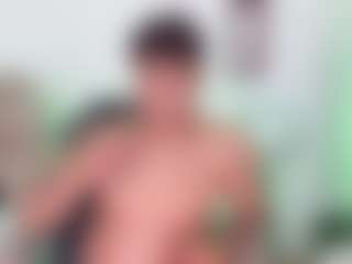Yoximanuelmartz's Live Sex Cam Show