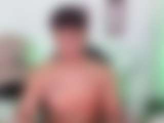 Yoximanuelmartz's Live Sex Cam Show