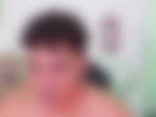 Yoximanuelmartz's Live Sex Cam Show