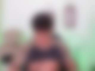 Yoximanuelmartz's Live Sex Cam Show