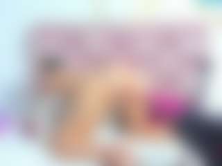 Live cam show with VickyVolten - Brown Hair on Camming Site