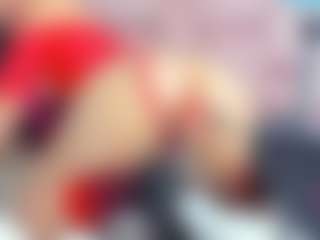Live cam show with VickyVolten - Nipple Piercings on Camiplay Live