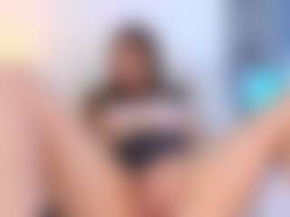 CrysttalMoon's Live Sex Cam Show