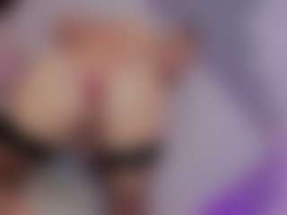 Baby-Isaa's Live Sex Cam Show