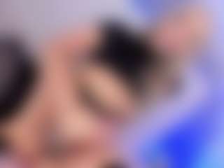 Baby-Isaa's Live Sex Cam Show