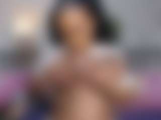 Live cam show with Bellah247 - Bedroom on sexylive.show
