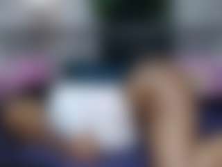 Live cam show with Bellah247 - Black Dildo on Camming Site