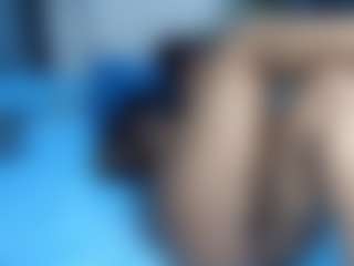 Live cam show with Bellah247 - Striptease on livesuperchat.net