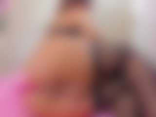 khloe queen's Live Sex Cam Show