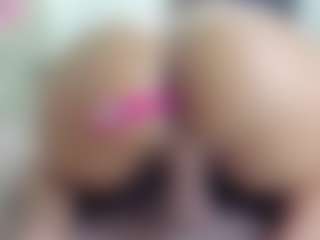 Live cam show with khloe queen - Submissive on sexylive.show